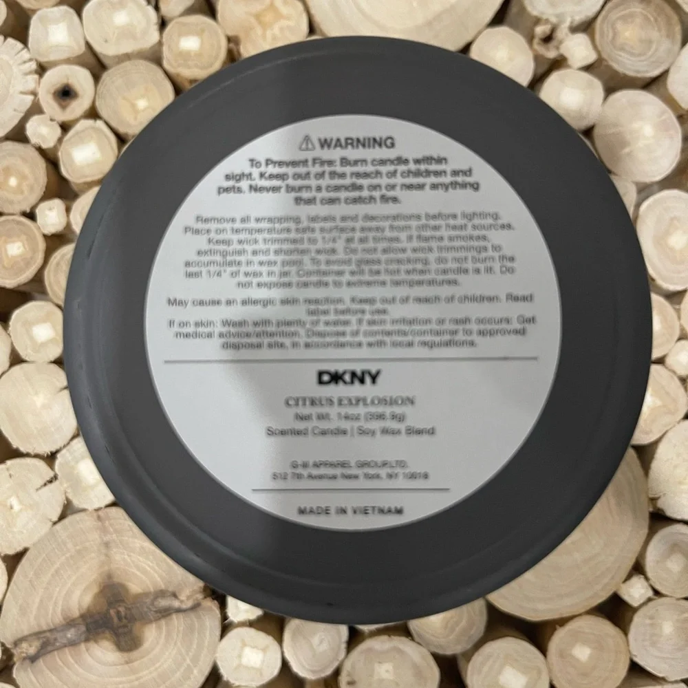 DKNY Citrus Explosion Soy Blend 14oz Candle, NEW! - Picture 2 of 3